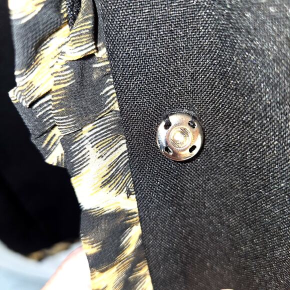 T. Malano 20W Women's Blazer Black Snaps Suit Coat Plus Size 2X 2XL 2XXL Jacket - Picture 3 of 5